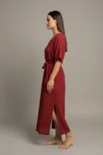 side view of double gauze midi dress with waist tie